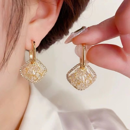 Golden Sparkle Geometric Drop Earrings -138